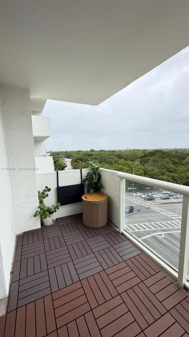 13499 Biscayne Blvd , Unit 805, North Miami, FL 33181 Photo