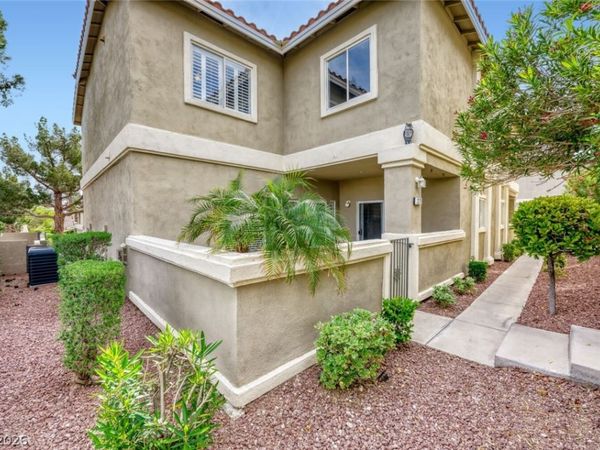 3270 Mystic Ridge Court , Las Vegas, NV 89129