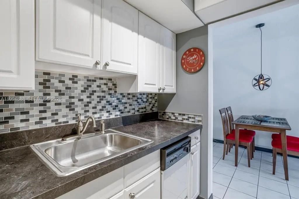 15600 NE 6th Ave , Unit 26B, Miami, FL 33162 Photo