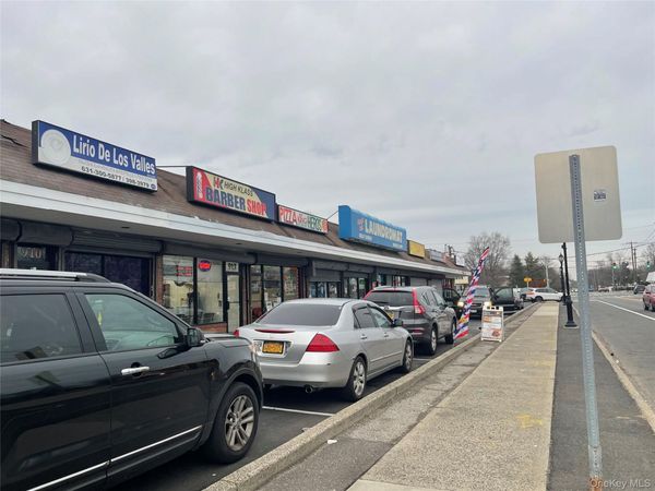 908-930 straight path , West Babylon, NY 11704