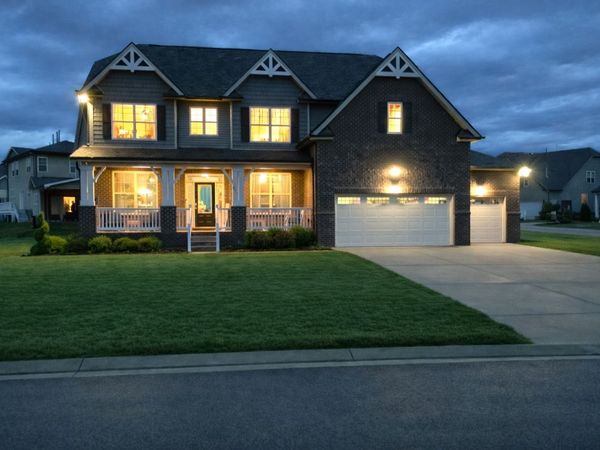 421 Davenport Dr, Murfreesboro, TN 37128