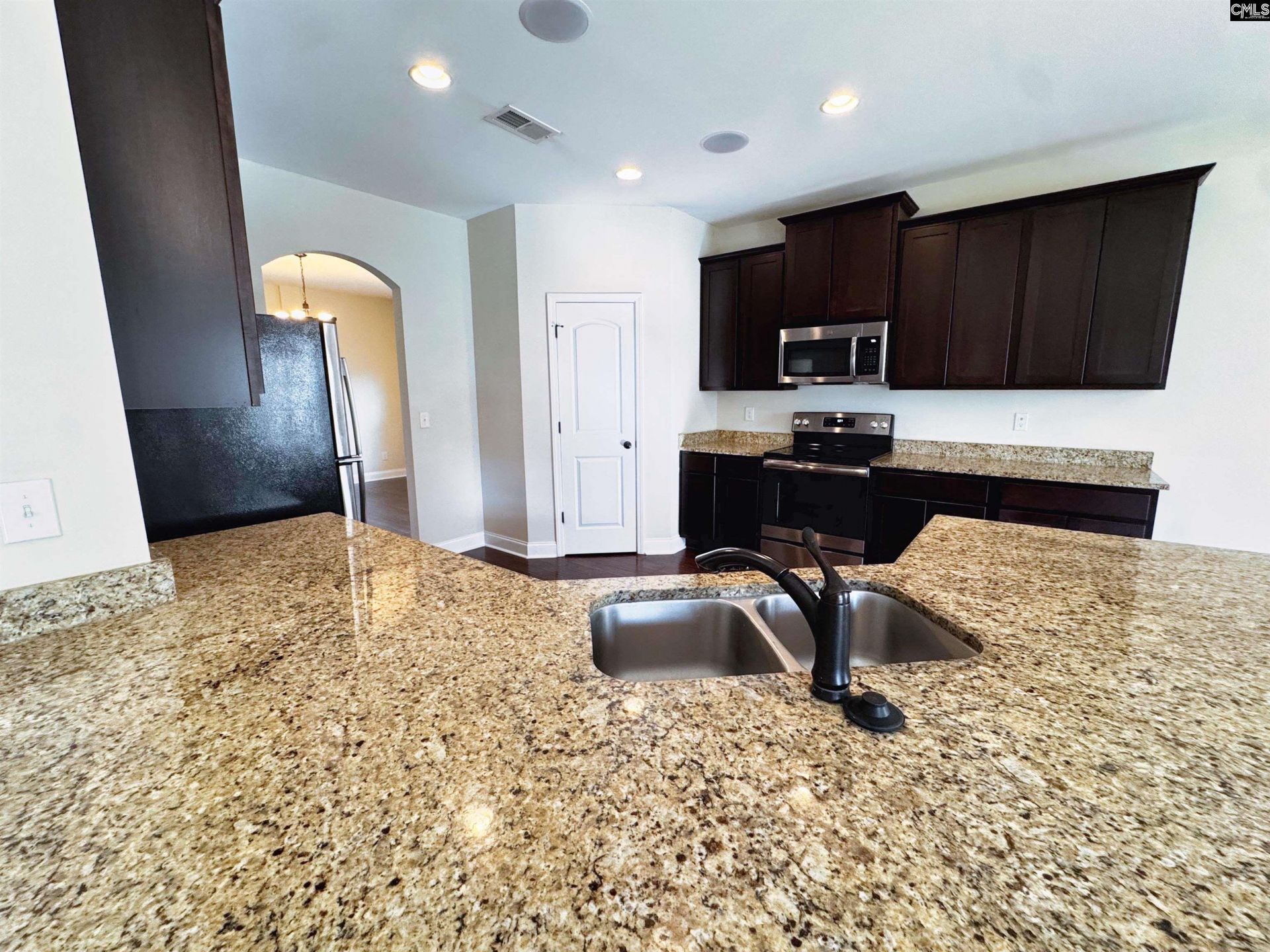 131 Shoals Landing Drive  Photo 9