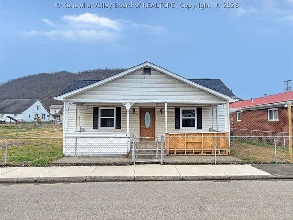 502 William Street, Cedar Grove, WV 25039