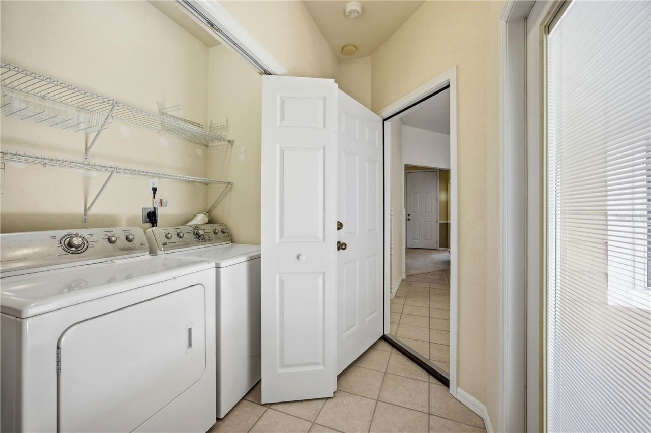 11685 NW 19th Place , Gainesville, FL 32606 Photo