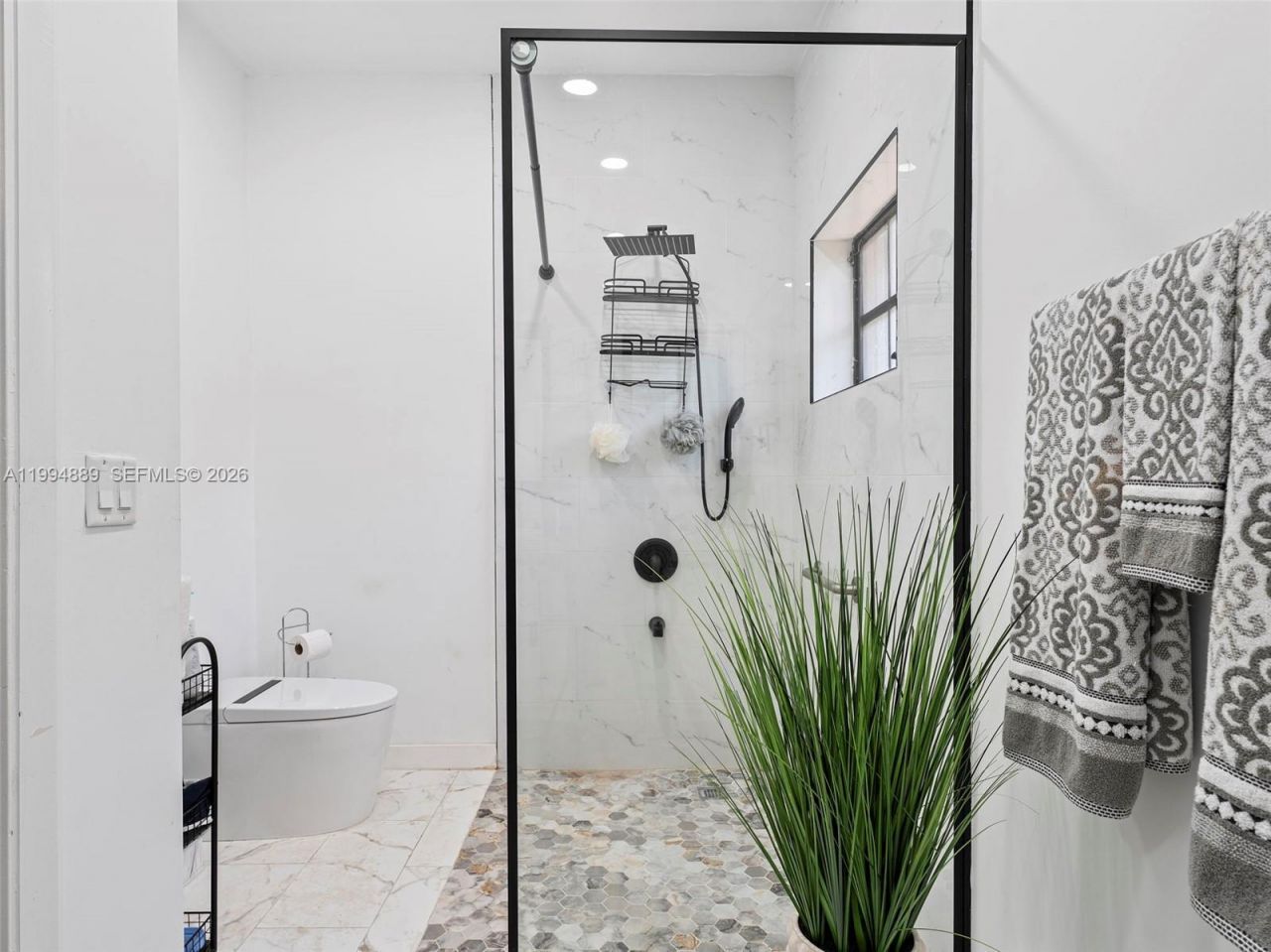 16828 NW 83rd Pl, Miami Lakes, FL 33016 Photo