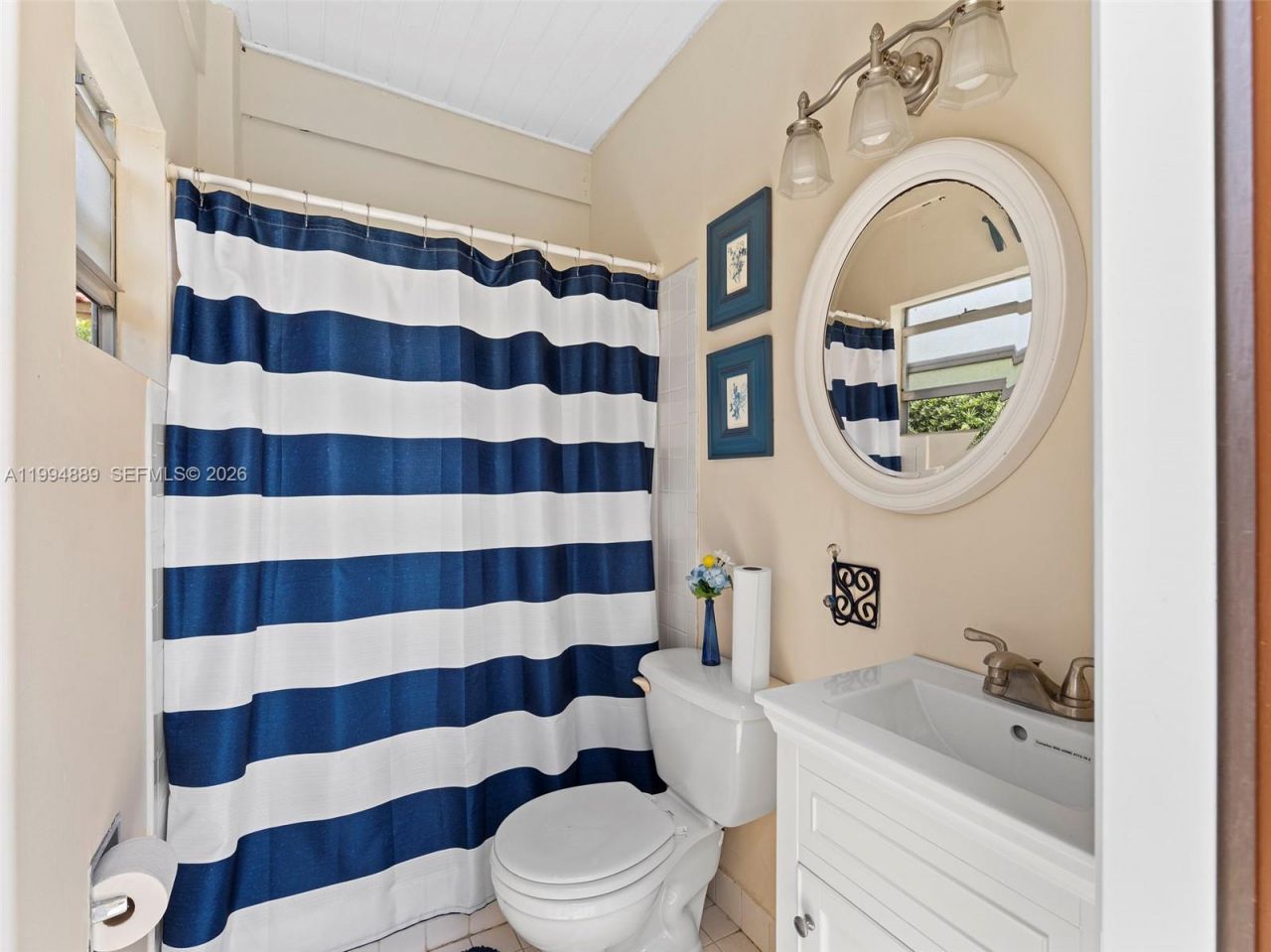 16828 NW 83rd Pl, Miami Lakes, FL 33016 Photo