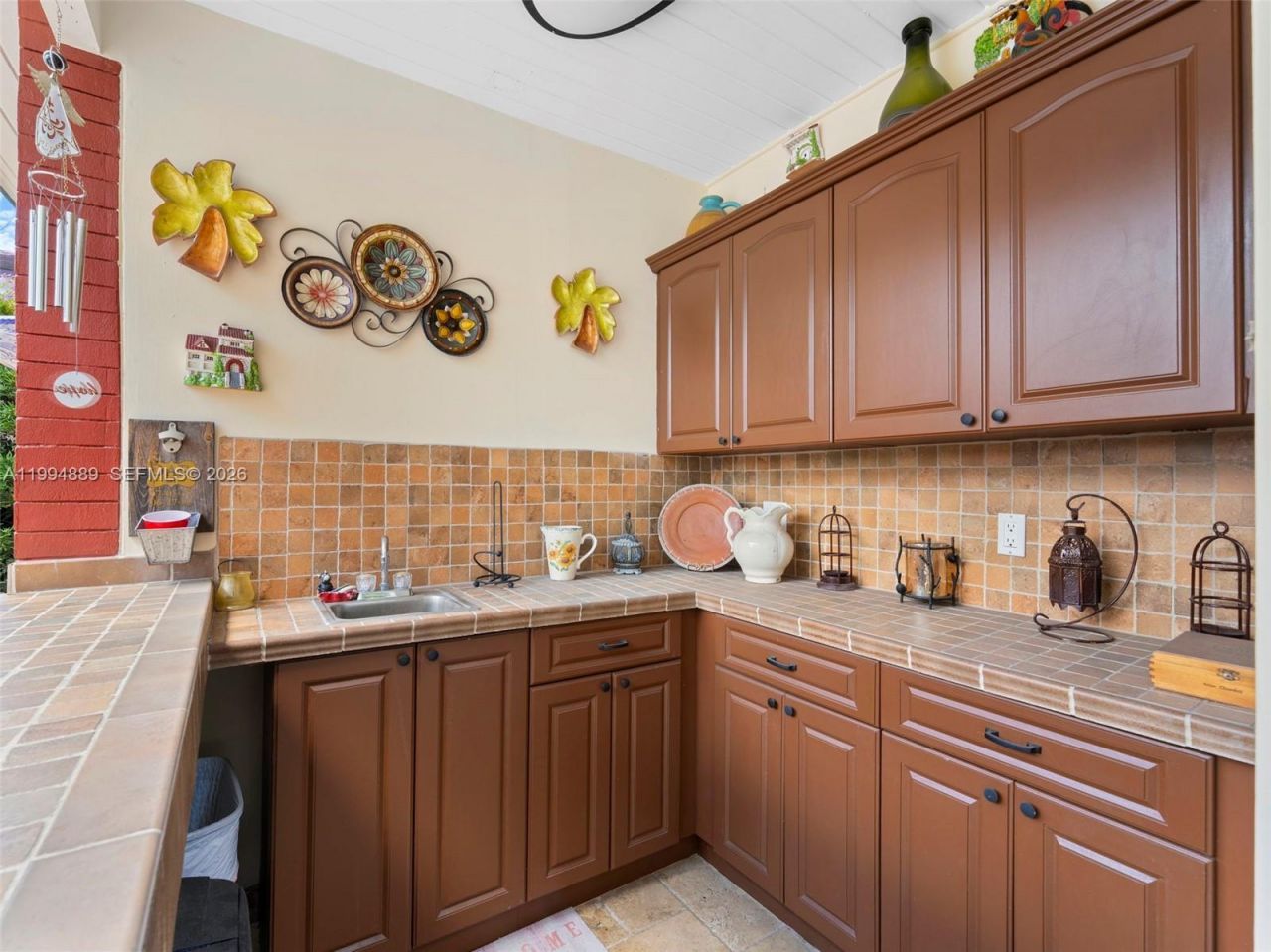 16828 NW 83rd Pl, Miami Lakes, FL 33016 Photo