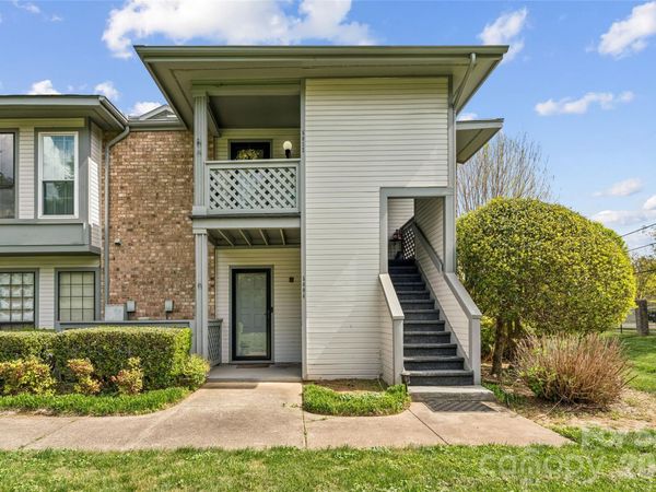 5812 Harris Grove Lane, Charlotte, NC 28212