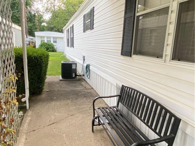 1263 Los Angeles Boulevard NW, North Canton, OH 44720 Photo 4