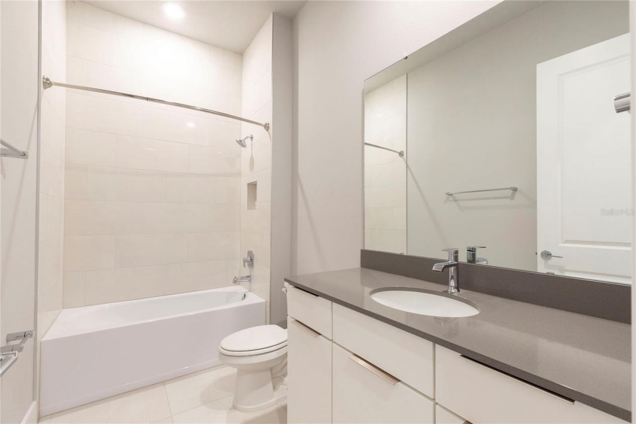 7760 Sandy Ridge Drive, Unit 121, Reunion, FL 34747 Photo