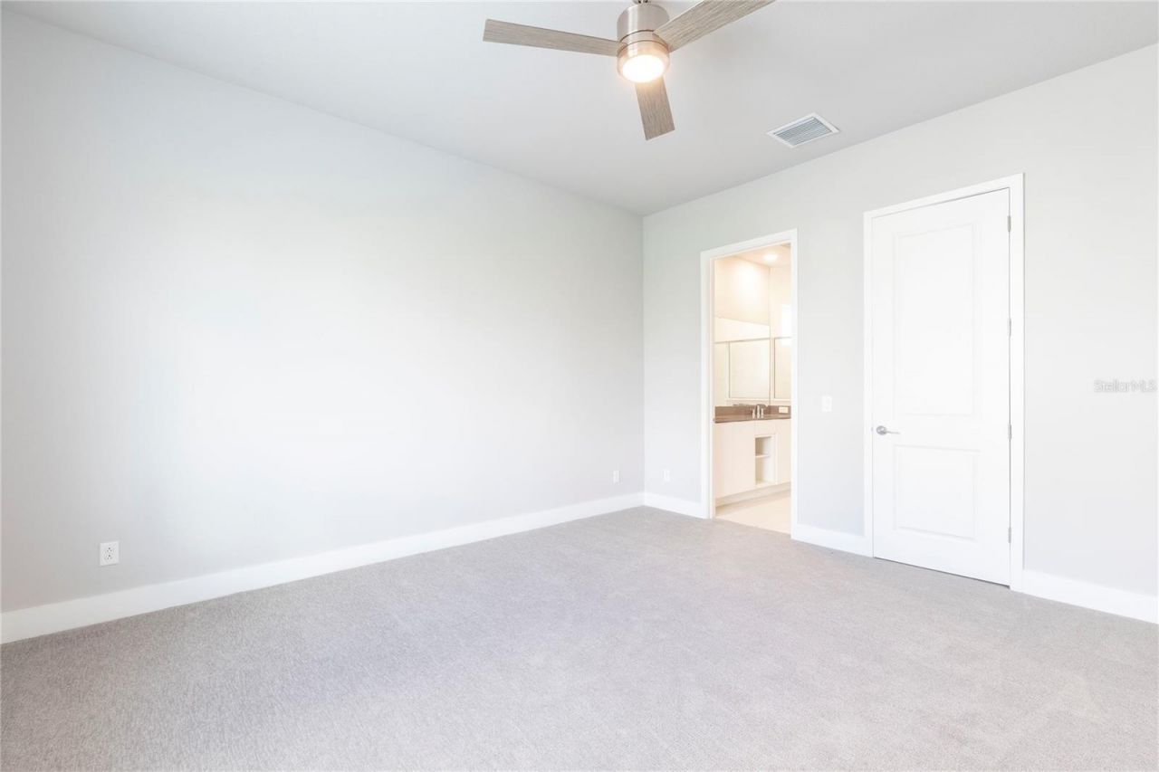 7760 Sandy Ridge Drive, Unit 121, Reunion, FL 34747 Photo