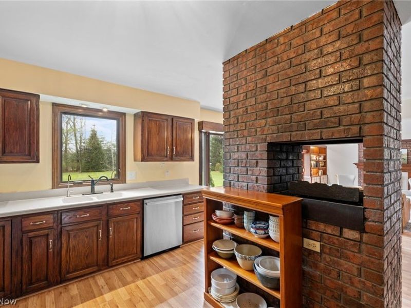 10889 Wilson Mills Road, Chardon, OH 44024 Photo 9