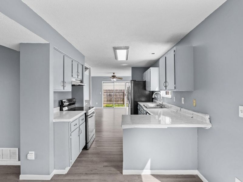 2978 Bismark Drive , Hilliard, OH 43026 Photo 9