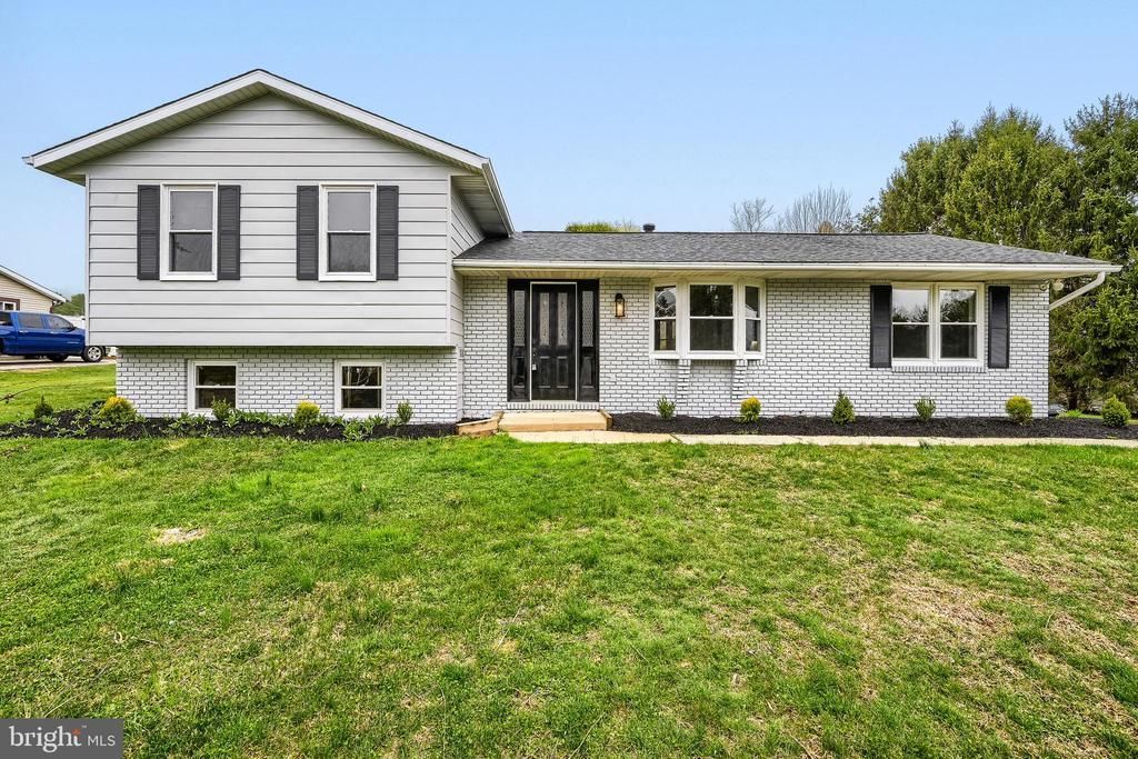 4212 Valley Vista Court , Manchester, MD 21102 Main Photo