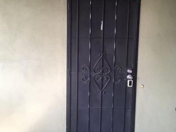 1047 El Camino Real, Menlo Park, CA 94025