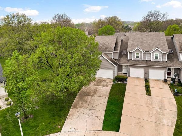 11616 Bluejacket Street, Overland Park, KS 66210