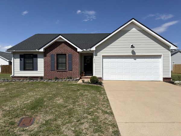 1606 Saint Andrews Dr , Murfreesboro, TN 37128