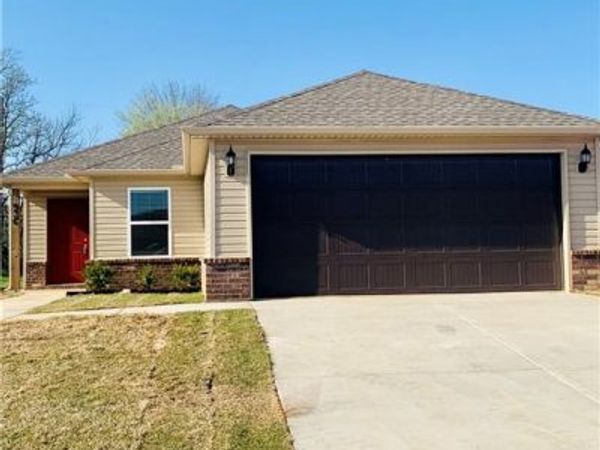 936 Bunting Street , Fayetteville, AR 72701