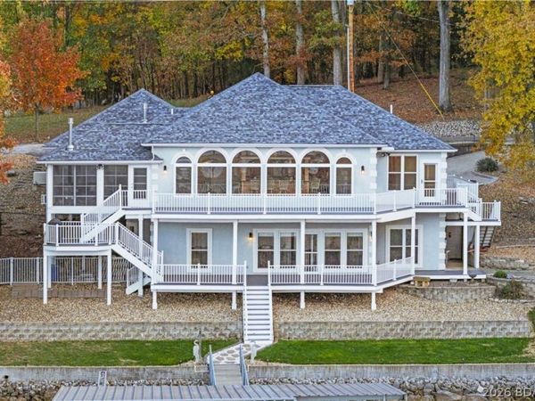 331 Hollow Oak Road, Sunrise Beach, MO 65079