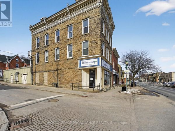 2 -42 King Street East, Brockville, ON K6V1B1
