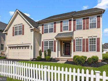 5 KINGSLEY COURT, NEWTOWN, PA 18940