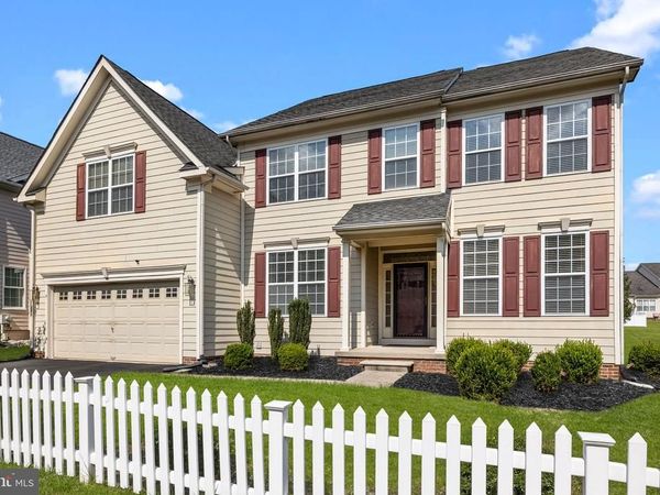 5 KINGSLEY COURT , NEWTOWN, PA 18940