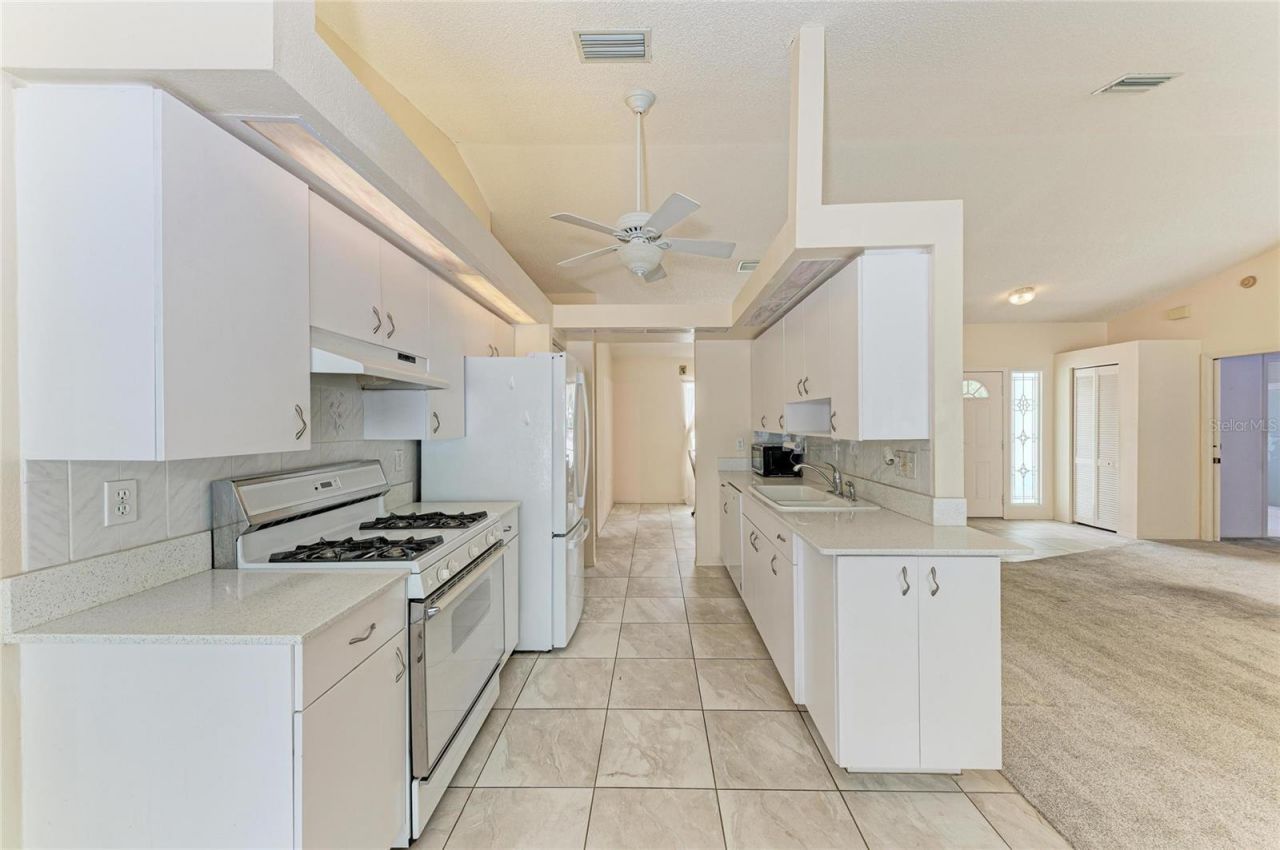 4916 32nd Avenue Drive W, Bradenton, FL 34209 Photo