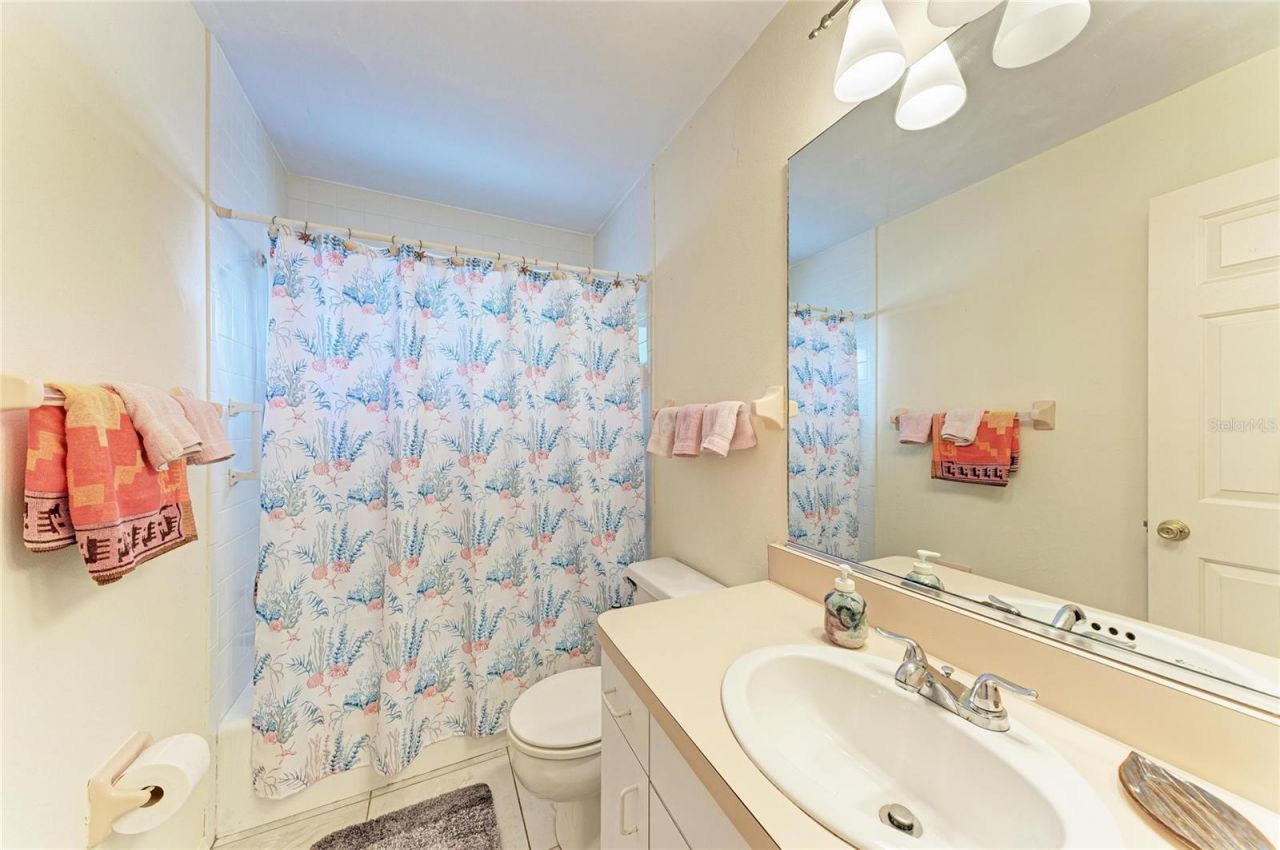 4916 32nd Avenue Drive W, Bradenton, FL 34209 Photo