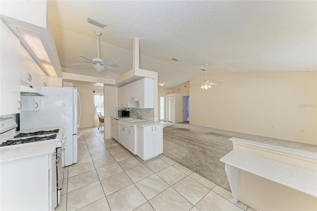 4916 32nd Avenue Drive W, Bradenton, FL 34209 Photo