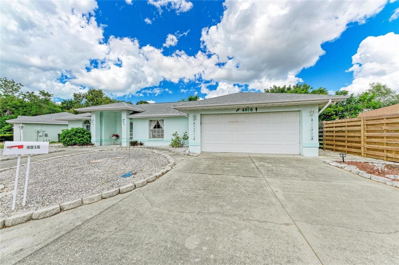 4916 32nd Avenue Drive W, Bradenton, FL 34209 Photo