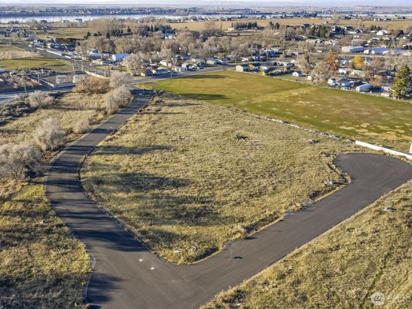 7 Valley Road NE, Unit 7, Moses Lake, WA 98837