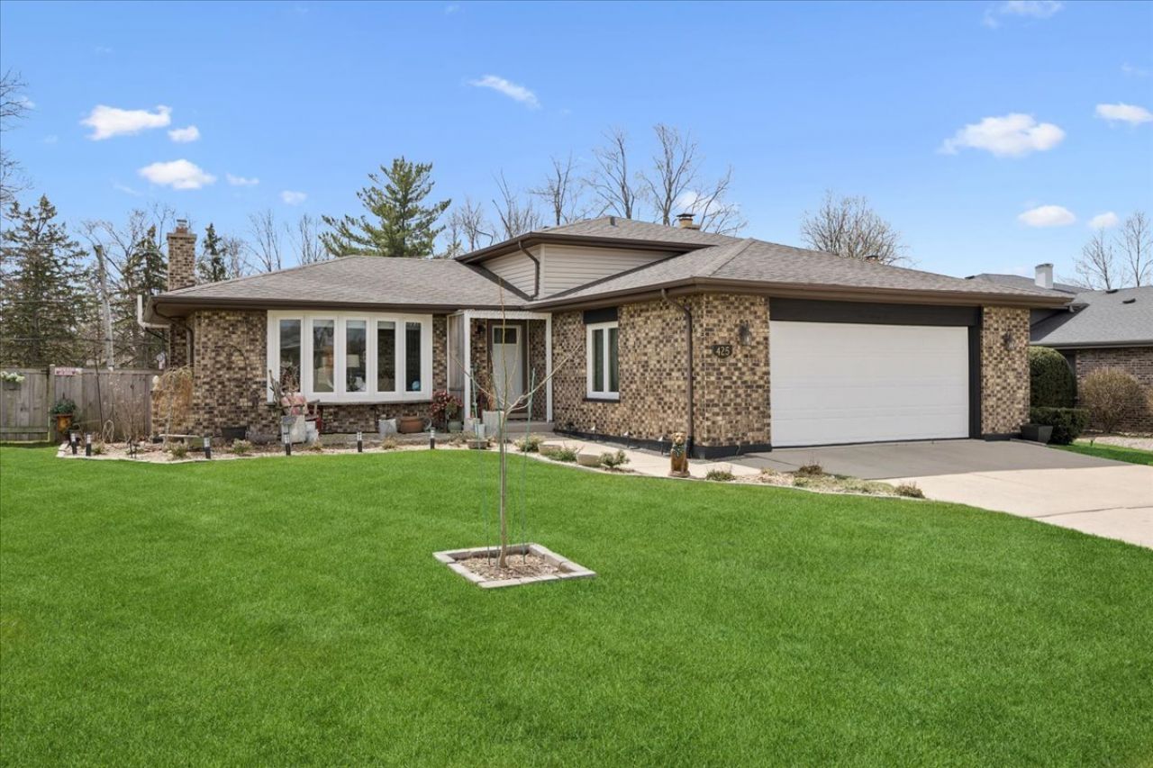 425 79th Street, Willowbrook, IL 60527 Main Photo