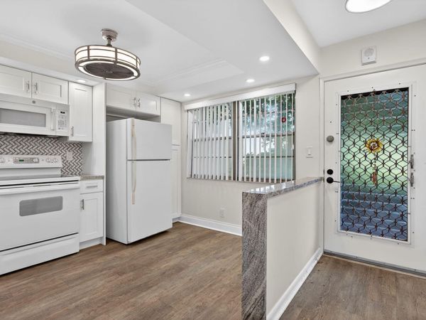 3203 Portofino Point, Unit M1, Coconut Creek, FL 33066