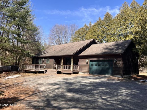 17 Hawkins Lane, Brant Lake, NY 12815