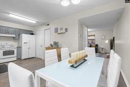 3921 Overbrook photo 4