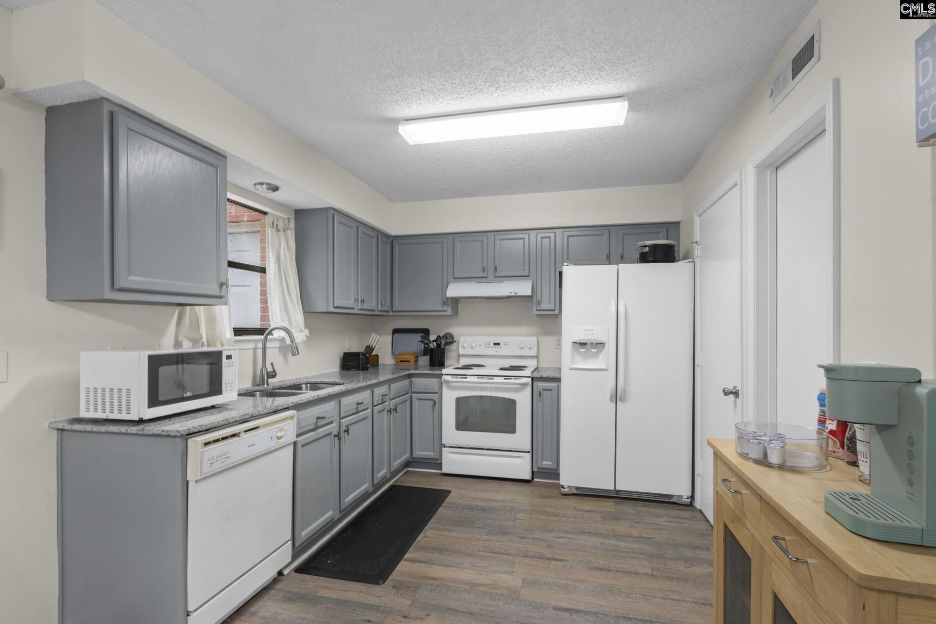 3921 Overbrook Photo 6