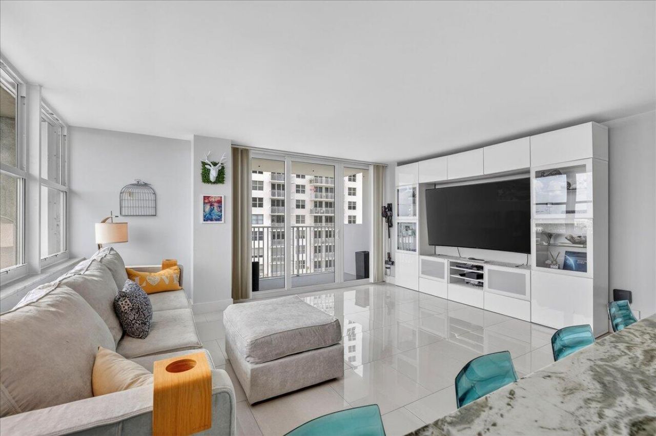 111 Briny Avenue, Unit 1011, Pompano Beach, FL 33062 Photo