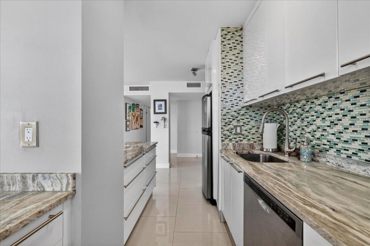 111 Briny Avenue, Unit 1011, Pompano Beach, FL 33062 Photo