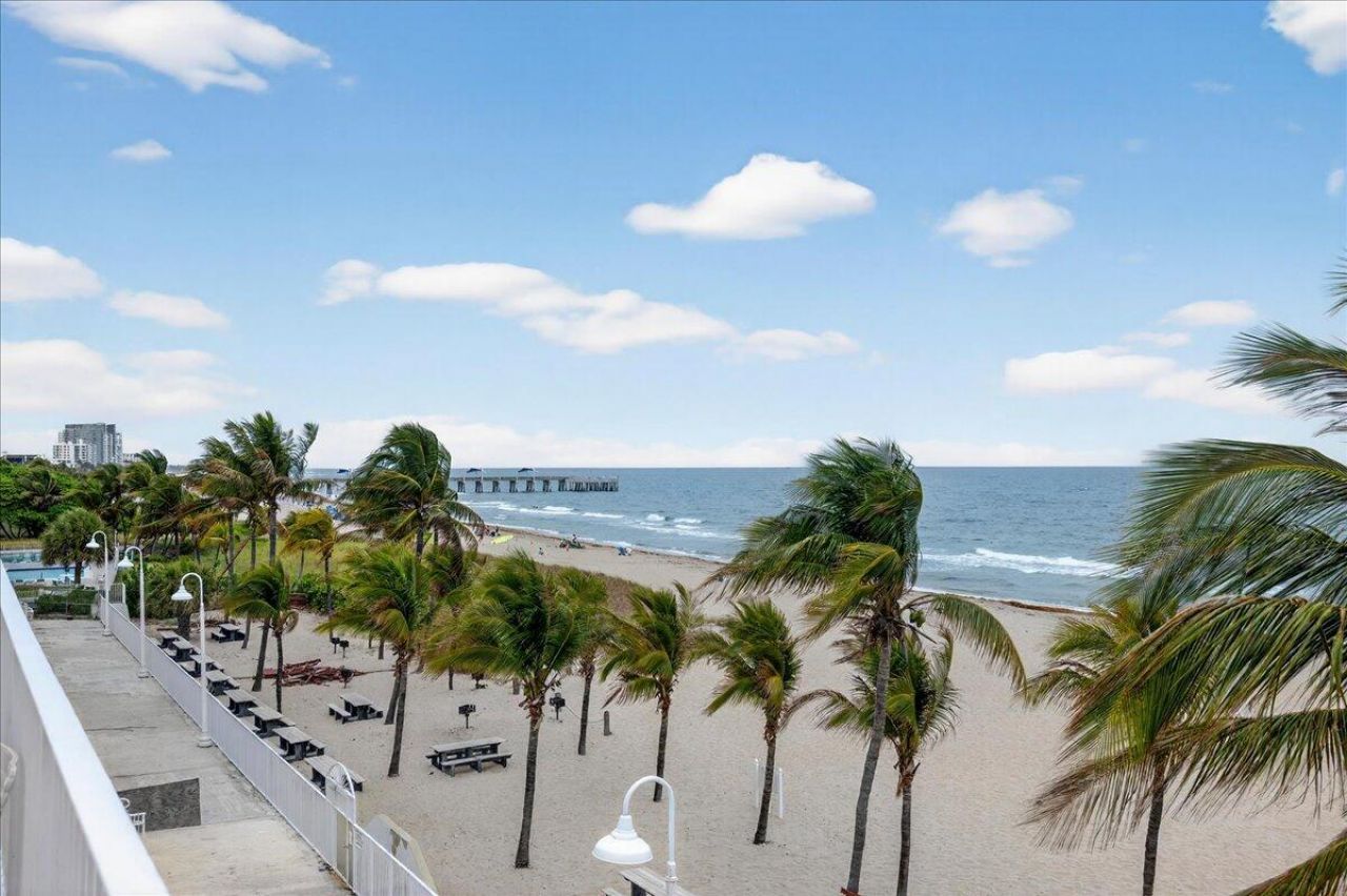 111 Briny Avenue, Unit 1011, Pompano Beach, FL 33062 Photo