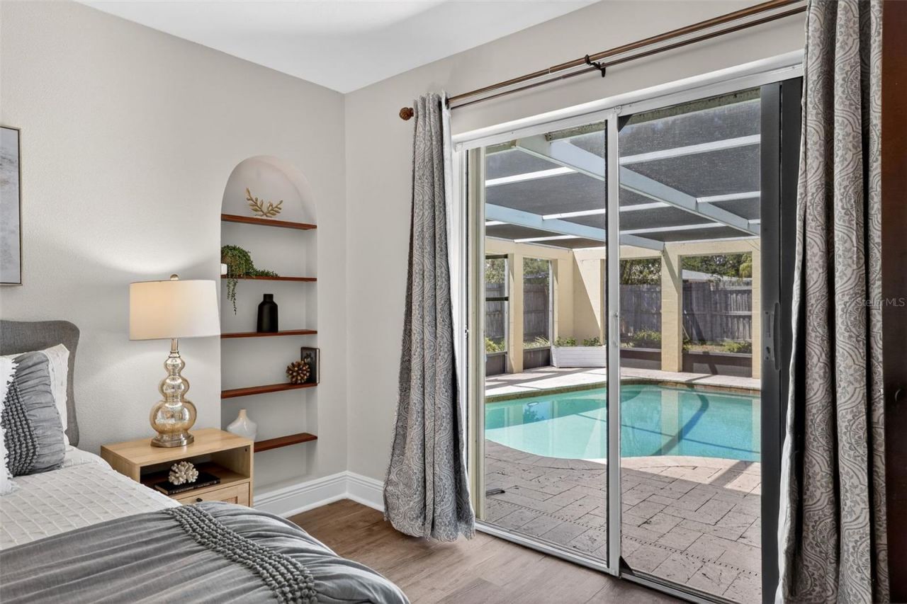 1200 Eden Isle Boulevard Ne, Saint Petersburg, FL 33704 Photo