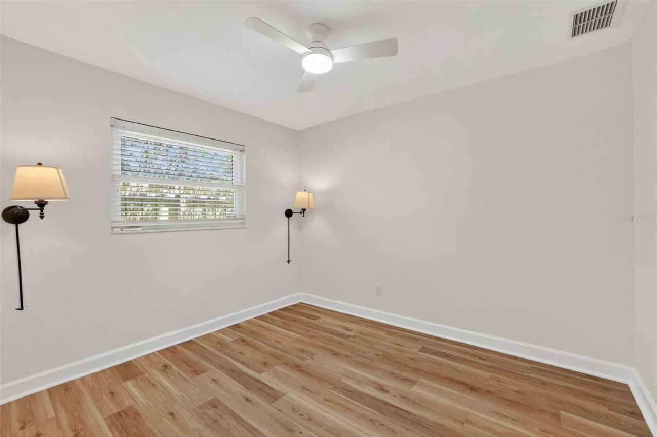 1200 Eden Isle Boulevard Ne, Saint Petersburg, FL 33704 Photo