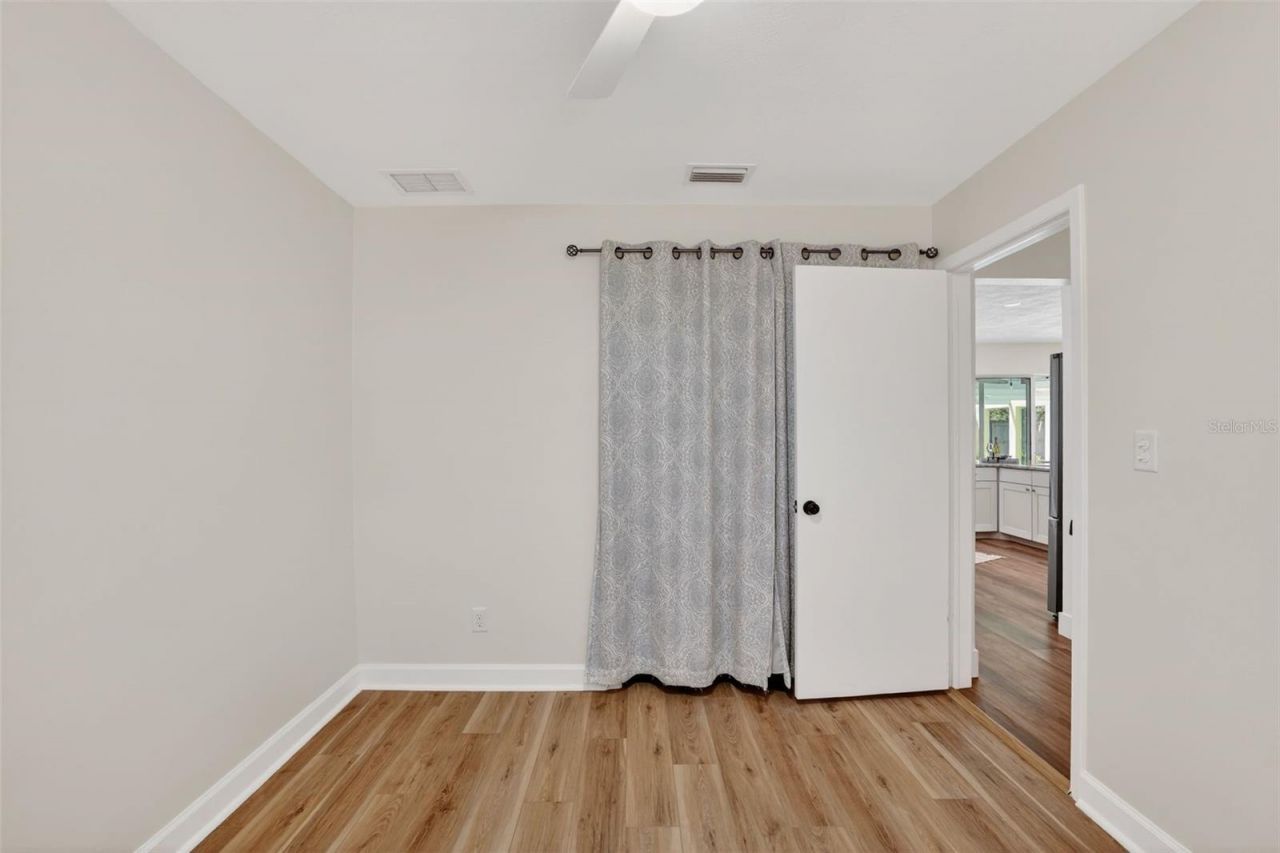 1200 Eden Isle Boulevard Ne, Saint Petersburg, FL 33704 Photo