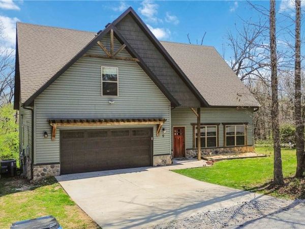 9 Kings Lynn, Bella Vista, AR 72715
