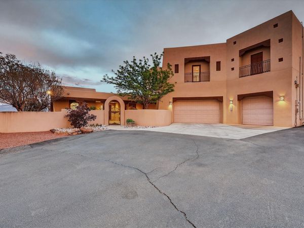 2500 Abrazo Road NE, Rio Rancho, NM 87124