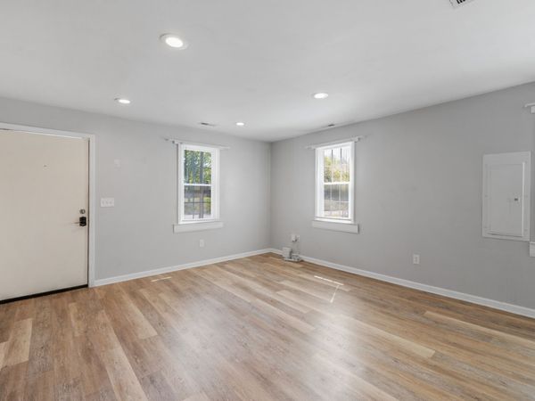 606 Hadleys Bend Blvd, Old Hickory, TN 37138