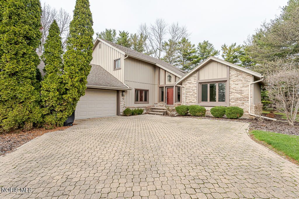 738 Kumler Drive, Maumee, OH 43537 Main Photo