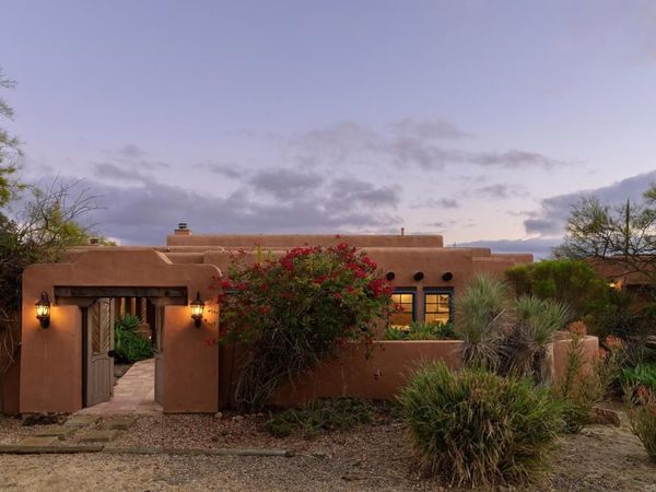 16761 Artesian Breeze Way, San Diego, CA 92127