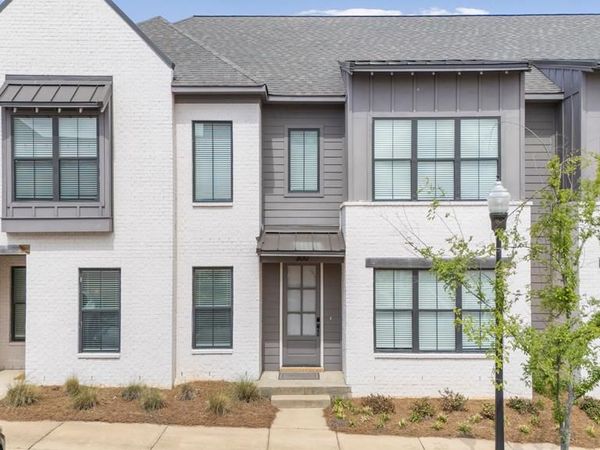 300 Stillwater, Oxford, MS 38655