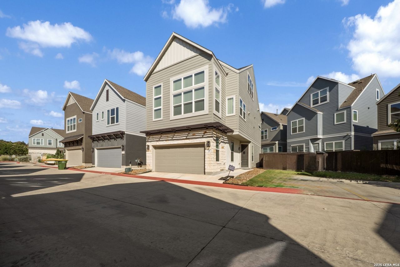 5843 Whitby, Unit 34, San Antonio, TX 78240 Main Photo