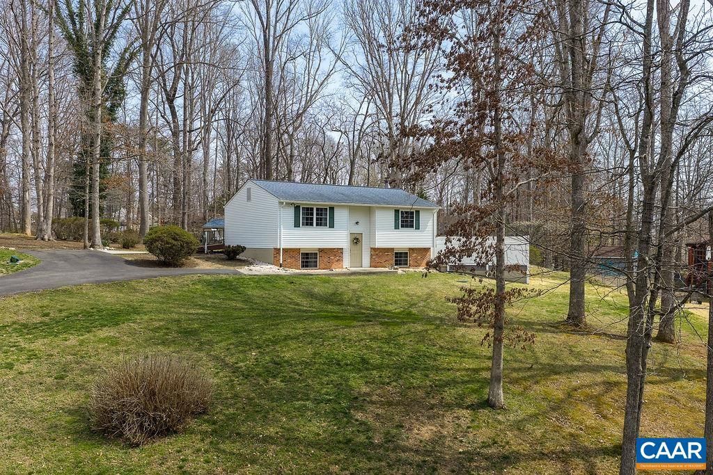 97 Lumber Ln, Barboursville, VA 22923 Main Photo